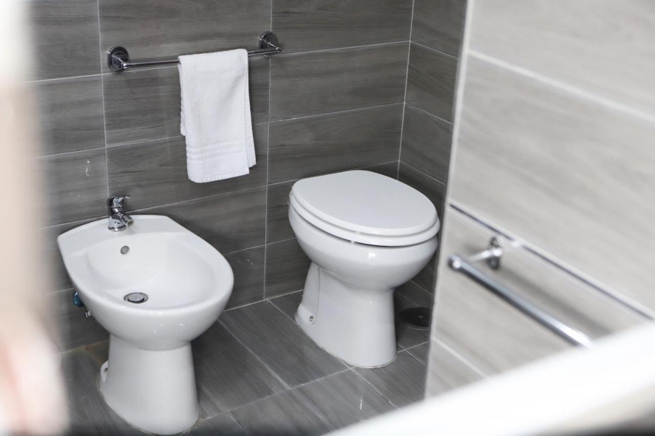 Napoli Centrale Budget Apartment Kültér fotó